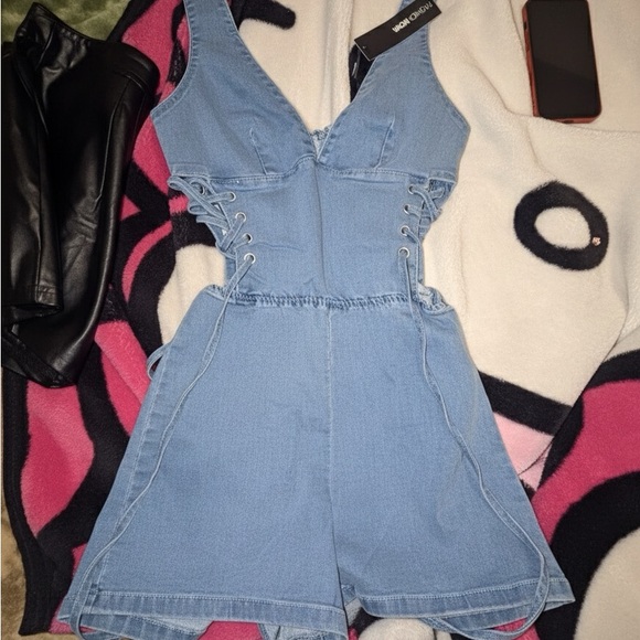 Fashion Nova Sky Blue Lace-Up Denim Romper - Picture 3 of 4